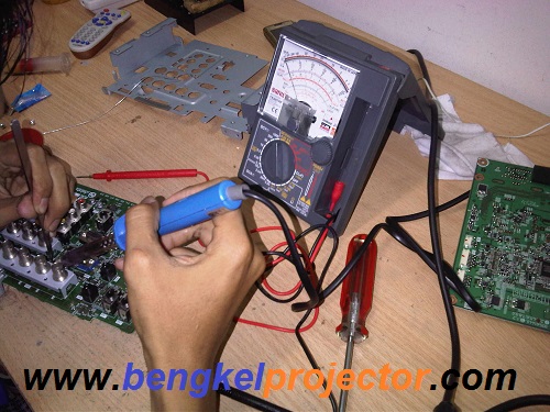jasa service proyektor